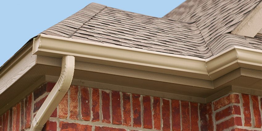 Gutter Cleaning & Flushing example 1